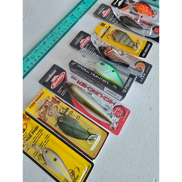 Lote 8 Curricanes Pesca Crankbait Bomber Berkley Strike King
