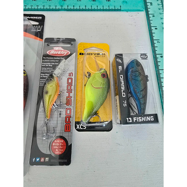 Lote 8 Curricanes Crankbait Bomber Berkley Strike King Zoom